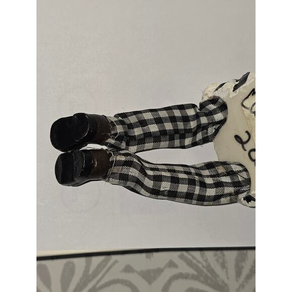 Chef Shelf-Sitter Figurine with Menu Scroll & Gingham Legs – Kitchen Décor - Picture 11 of 16